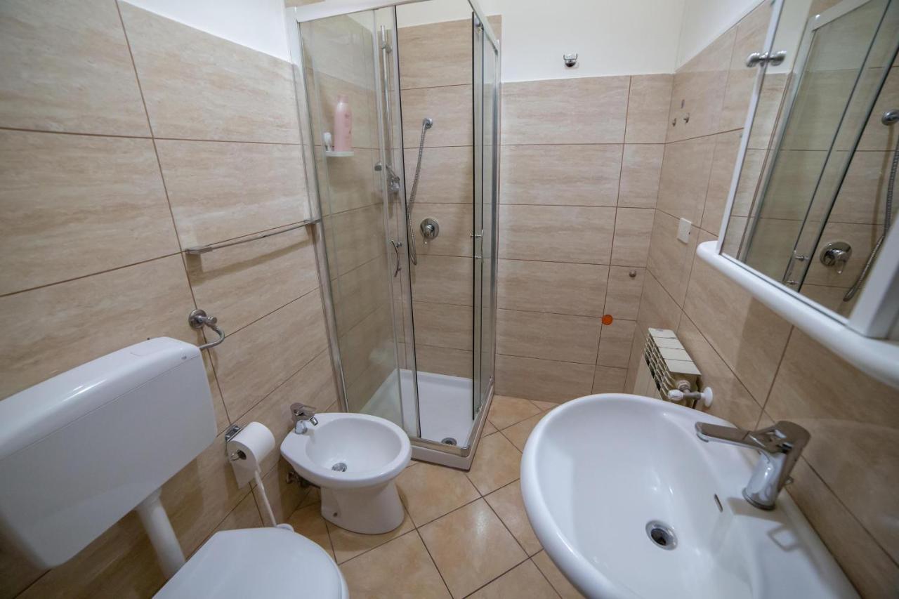 Bed and Breakfast Antichi Profumi CTA Exterior foto