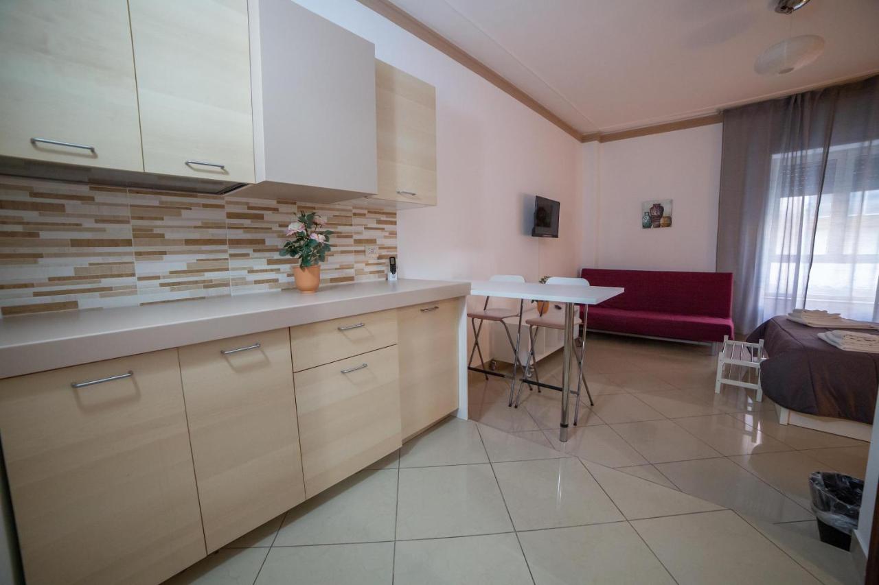 Bed and Breakfast Antichi Profumi CTA Exterior foto