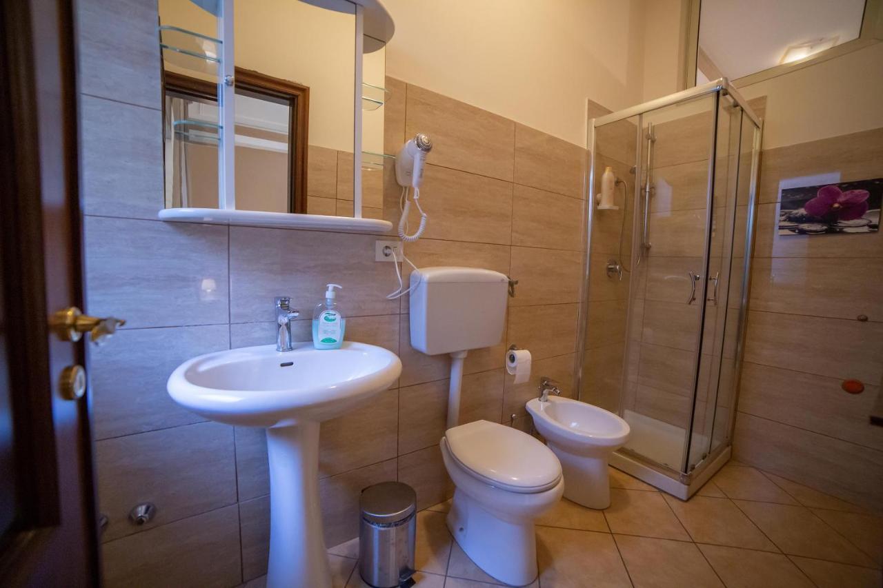Bed and Breakfast Antichi Profumi CTA Exterior foto